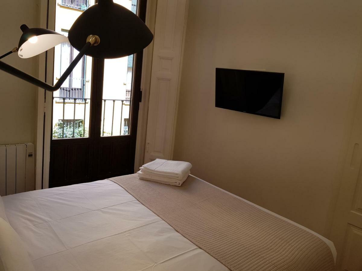 Appartement Sy Fuencarral à Madrid Extérieur photo